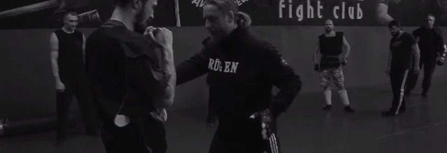 Alexander Belov über Slavjano-Goritskoe-Kampfstil und Missverständnisse im Bereich der kriegerischen Künste Alexander Belov über Slavjano-Goritskoe-Kampfstil und Missverständnisse im Bereich der kriegerischen Künste